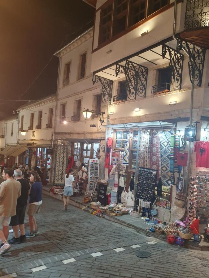 Santa Room-Old Bazaar Center-Gjirokaster Bagian luar foto