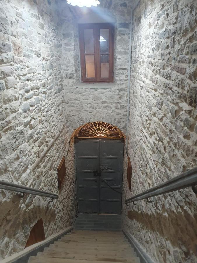 Santa Room-Old Bazaar Center-Gjirokaster Bagian luar foto