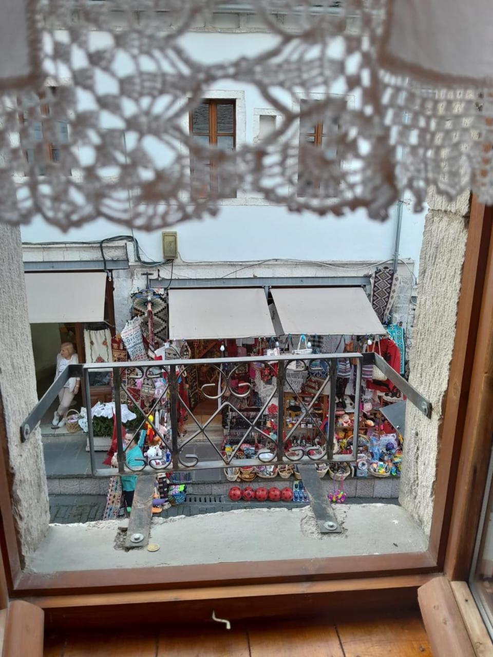 Santa Room-Old Bazaar Center-Gjirokaster Bagian luar foto