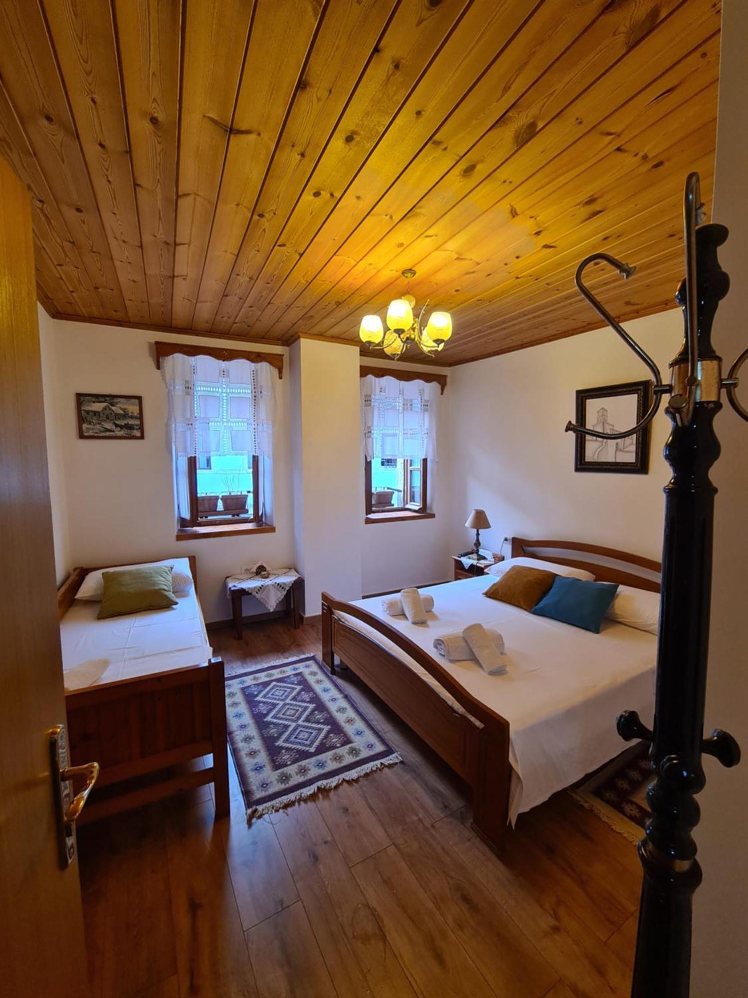 Santa Room-Old Bazaar Center-Gjirokaster Bagian luar foto