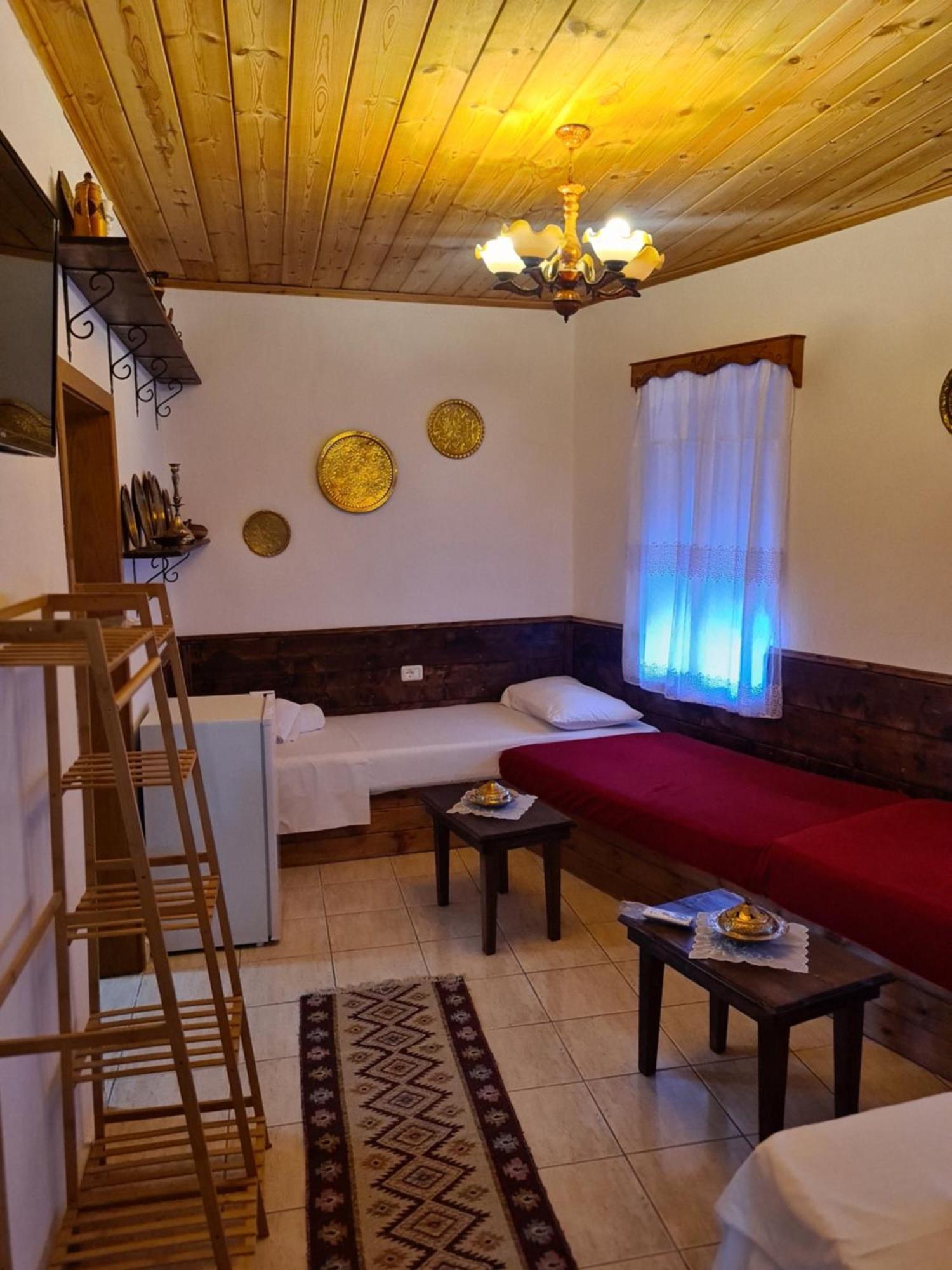 Santa Room-Old Bazaar Center-Gjirokaster Bagian luar foto